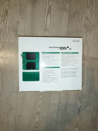 Nintendo DSi XL Verde Nueva estrenar