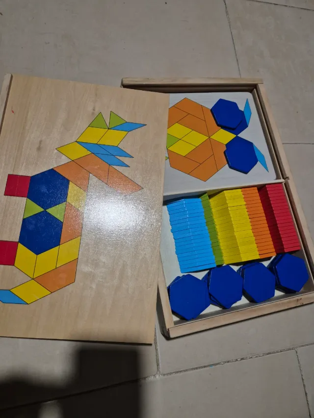 Gioco di legno Puzzle Tangram