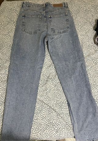 Pantalón vaquero desgastado azul