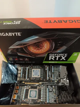 Lote Tarjetas Gráficas RTX Gigabyte e MSI