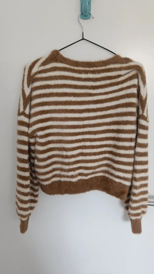 Jersey de rayas marrón y blanco