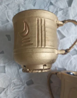 Coppia tazze decorative color oro