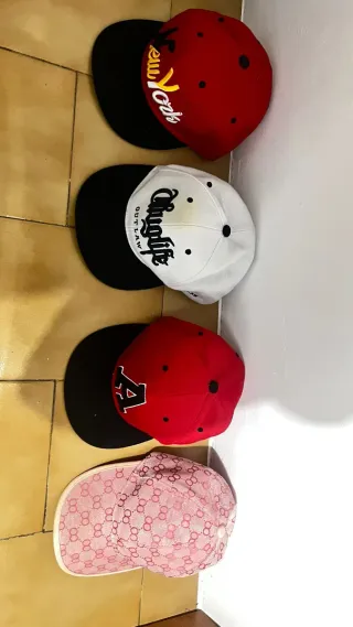 Lote 4 Gorras Variadas