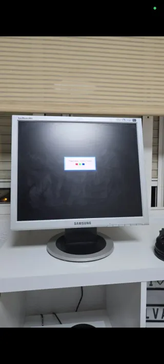Monitor Samsung 19Negro/Blanco