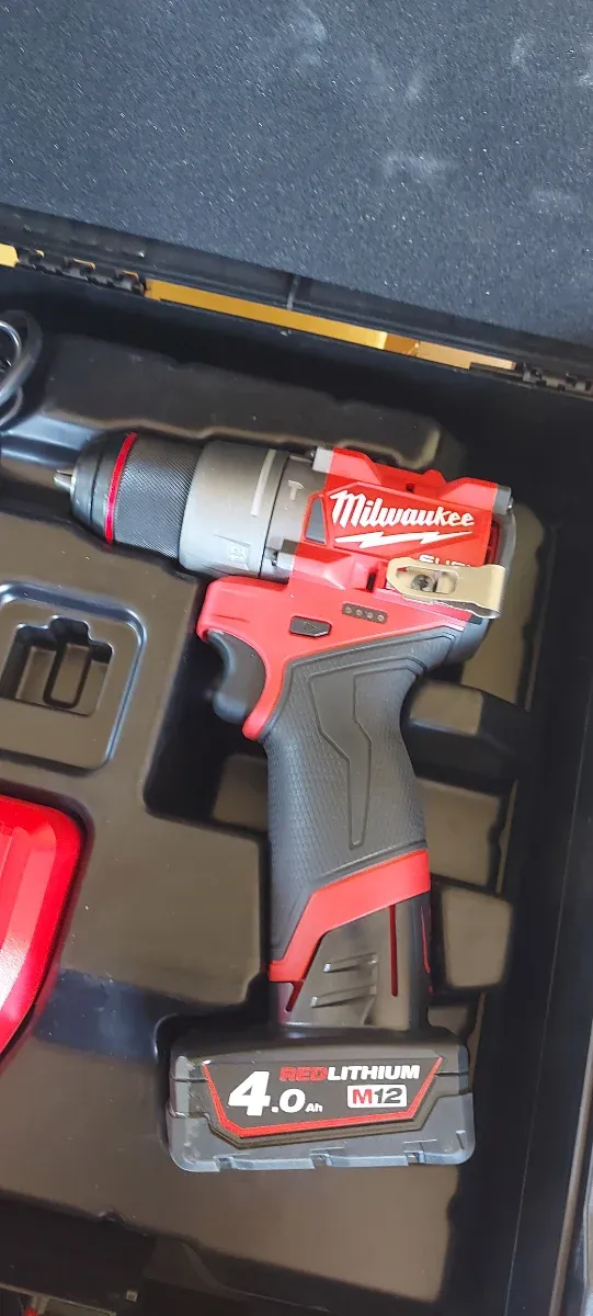 Avvitatore Milwaukee M12 nuovo