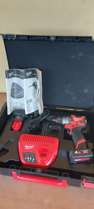Avvitatore Milwaukee M12 nuovo