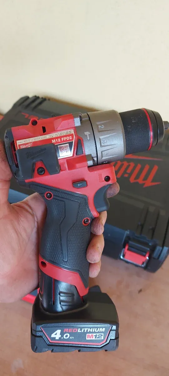 Avvitatore Milwaukee M12 nuovo