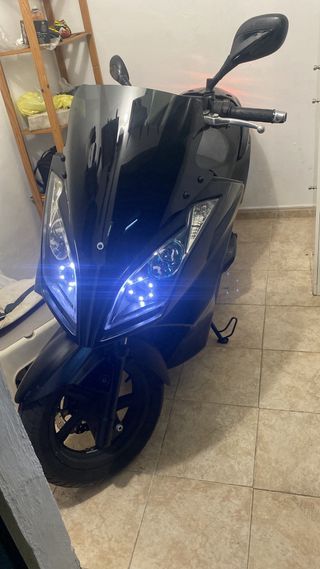 Vendo Super Dink Kymco 300cc