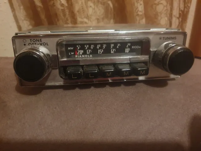 Radio Coche Pianola Años 70