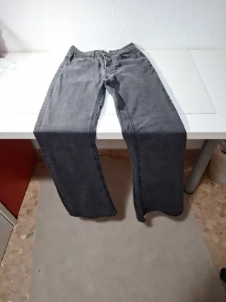 Pantalón vaquero negro Flare talla 32