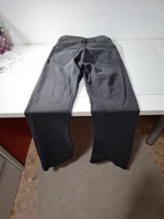 Pantalón vaquero negro Flare talla 32