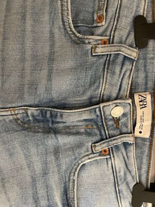 Pantalón vaquero Zara azul
