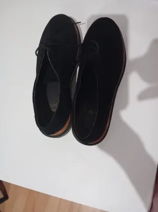 Zapatos negros de ante