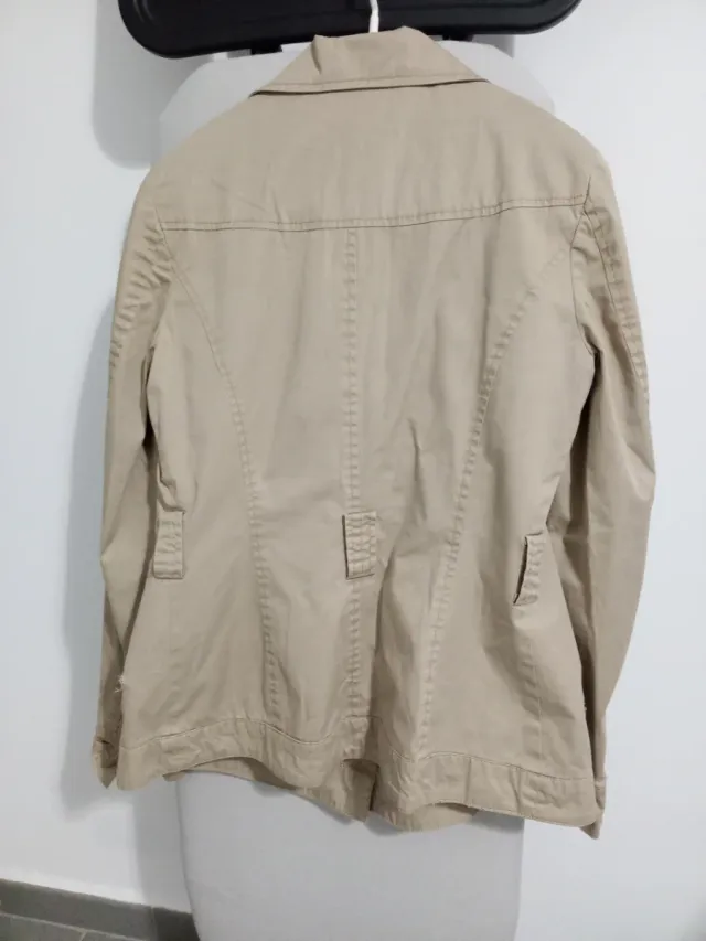 Gabardina Stradivarius Beige Talla M