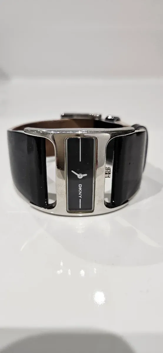 Reloj DKNY Cuero Negro