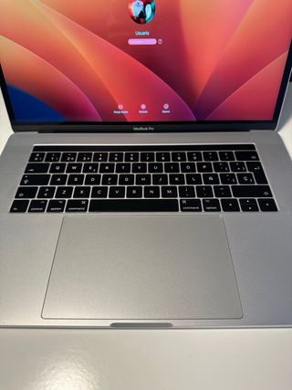 MacBook Pro 15” (2017) con Touch Bar