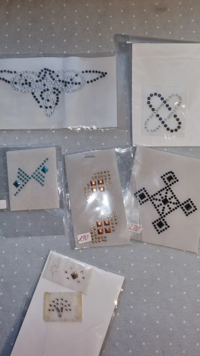 Lote de dibujos de transfers adhesivos.