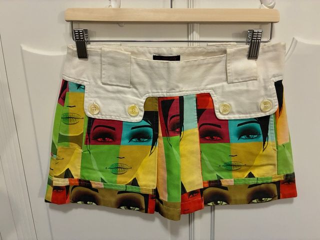 Minifalda Custo Barcelona Estampado Rostros