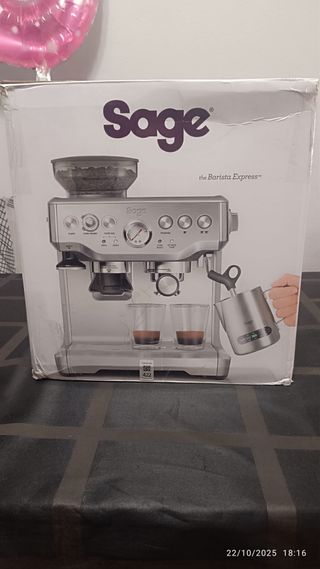 Cafetera Sage Barista Express