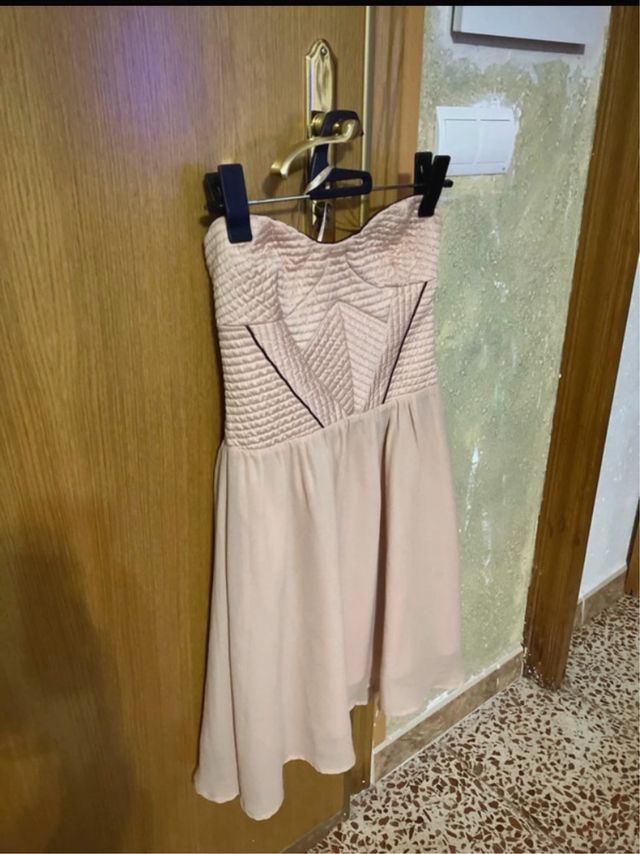 Vestido Bershka rosa palabra de honor Talla M