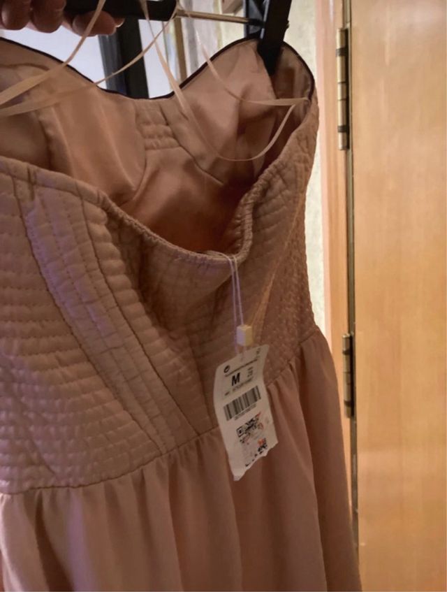 Vestido Bershka rosa palabra de honor Talla M