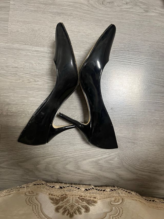 Tacones negros charol talla 38