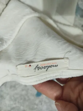 Vestido blanco con textura