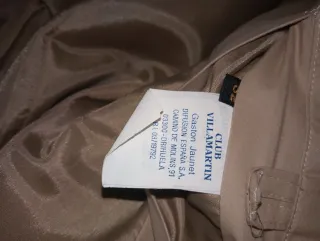 Gabardina Beige Clásica