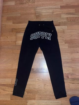 Pantalones Supply & Demand Negros