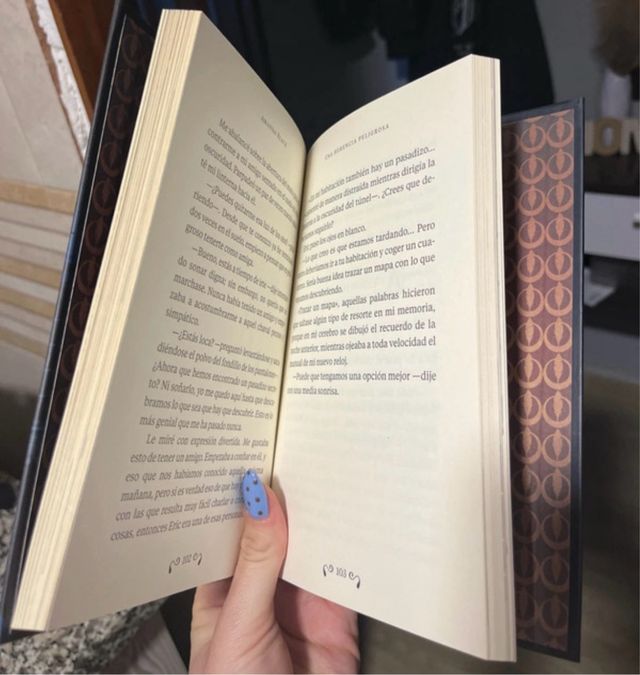 Una herencia peligrosa / A Dangerous Legacy (AM...