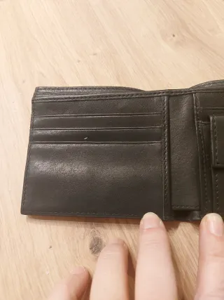 Cartera de hombre Massimo Dutti.