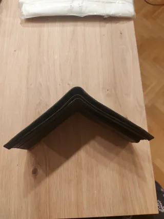 Cartera de hombre Massimo Dutti.