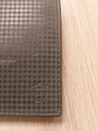 Cartera de hombre Massimo Dutti.