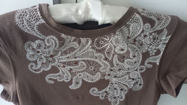 Camiseta Zara con pedrería ( M pero  talla S)