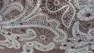 Camiseta Zara con pedrería ( M pero talla S)