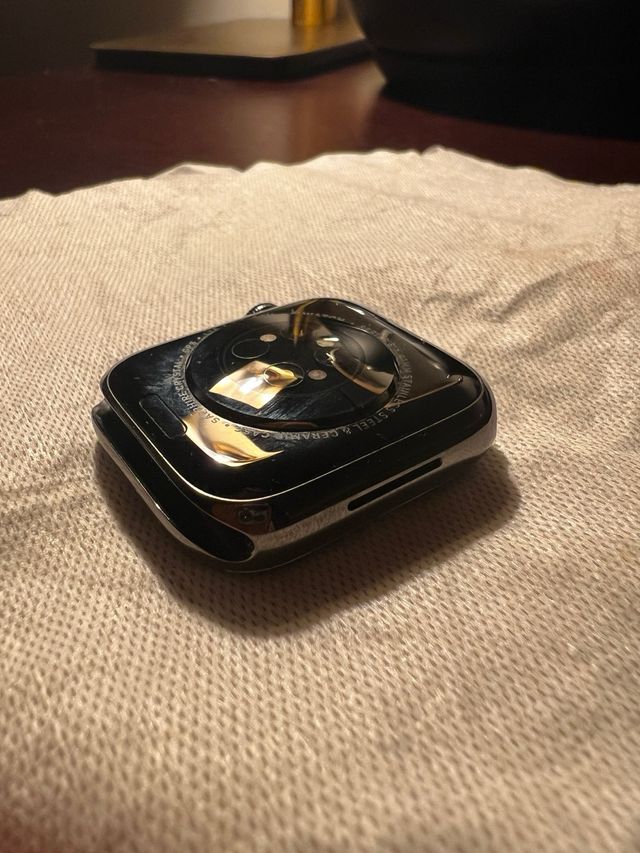 Apple Watch Series 8 Acero Inox. (Celular)