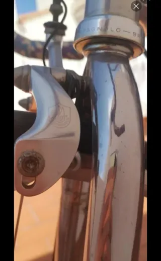 Bicicleta de carretera vintage y piezas de regalo