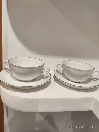 2 Tazas de consomé de porcelana