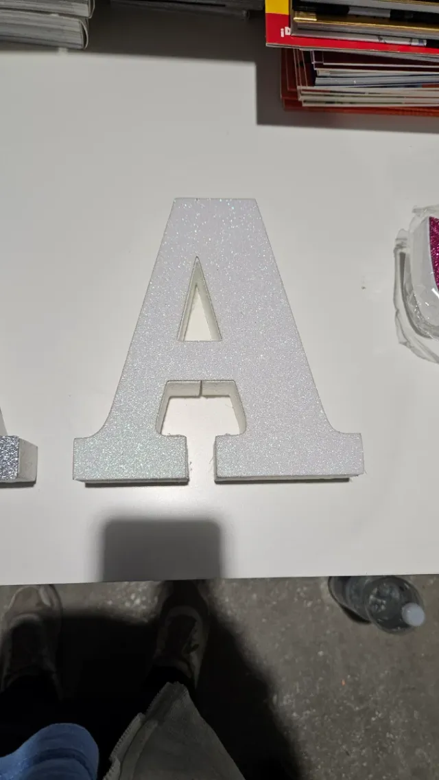 Letra A de Corcho con Purpurina 
