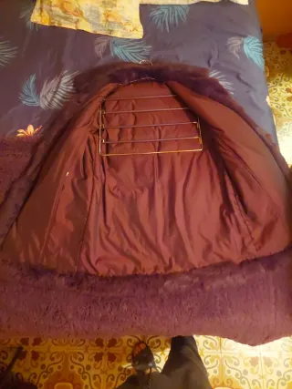 Abrigo de piel de conejo morado