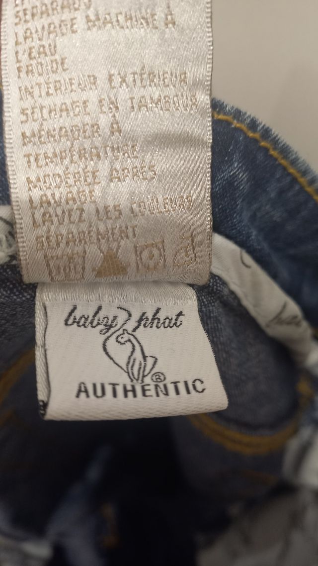 Vaqueros Baby Path con bordado de gato