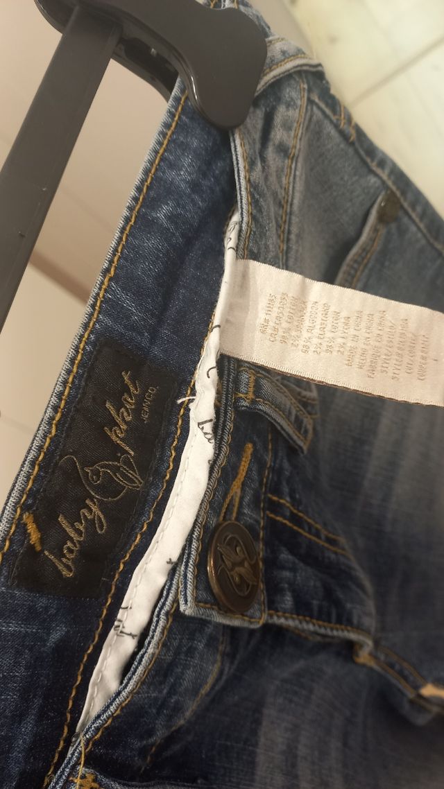 Vaqueros Baby Path con bordado de gato