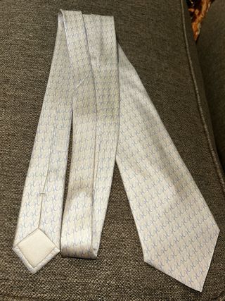 Corbata Hermès Beige y Azul sin etiqueta