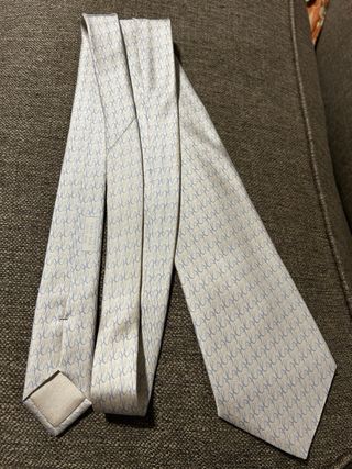 Corbata Hermès Beige y Azul sin etiqueta