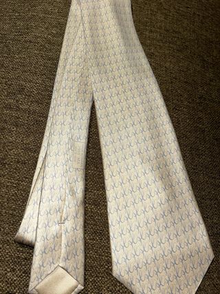 Corbata Hermès Beige y Azul sin etiqueta
