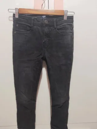 Pantalón vaquero niña negro