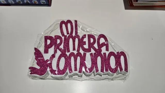 Letras Mi Primera Comunión en corcho rosa