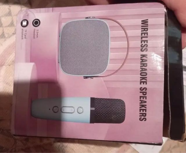 Karaoke Inalámbrico con Micrófonos