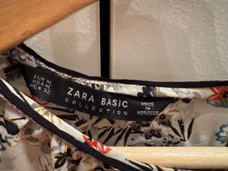 Blusa ZARA floral beige multicolor