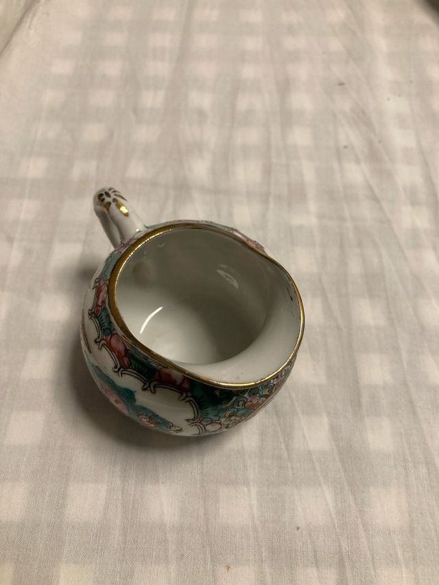 Juego de porcelana con jarrita